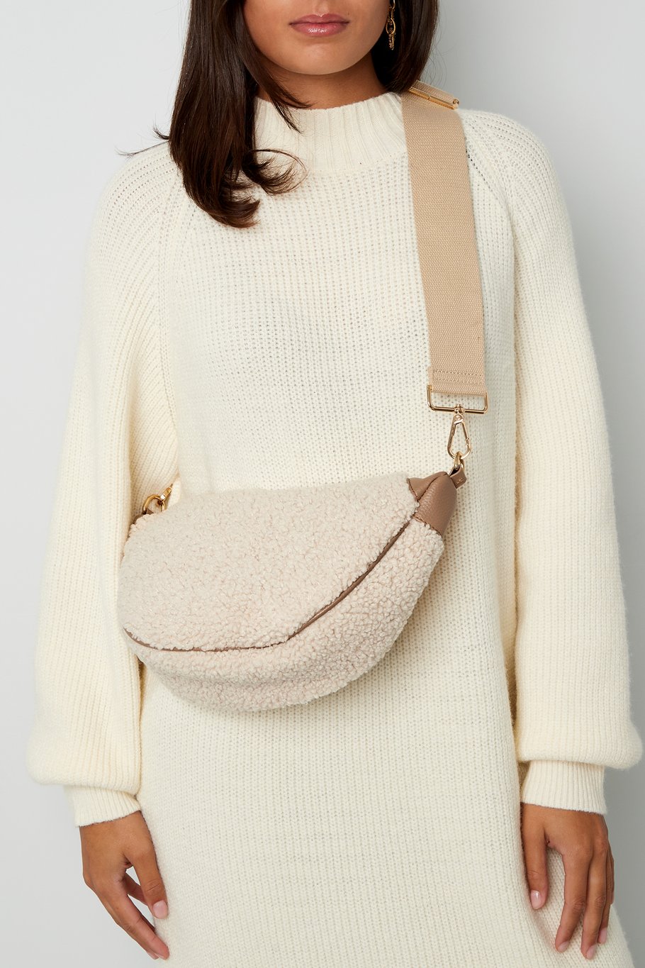 Flauschige Teddy Tasche - schwarz Bild2